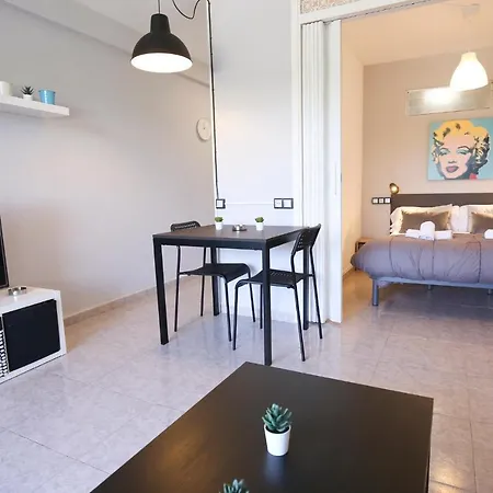 아파트 Differentflats Santa Eulalia